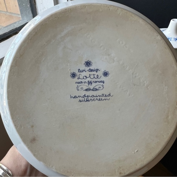 Vintage Figgjo Lotte Norway White and Blue Teapot Coffee Pot As Is Whimsical 60s - Picture 7 of 9